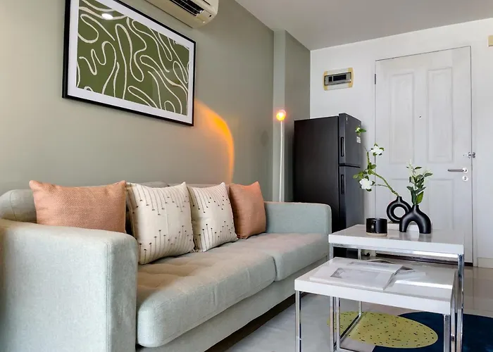 Near Bts L Fully Furnished L Pool And Gym Appartement *